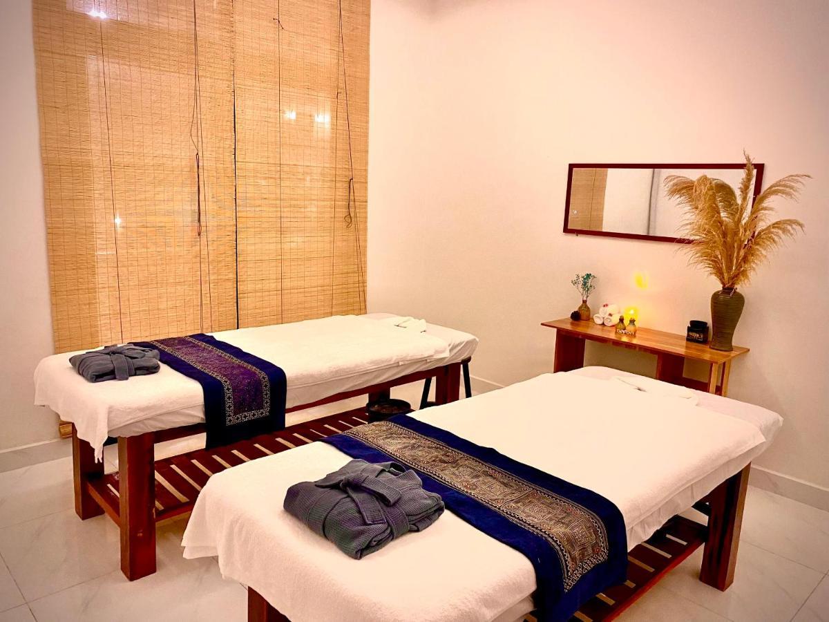 Herbs Spa & Hotel Grand World Фукуок Екстер'єр фото