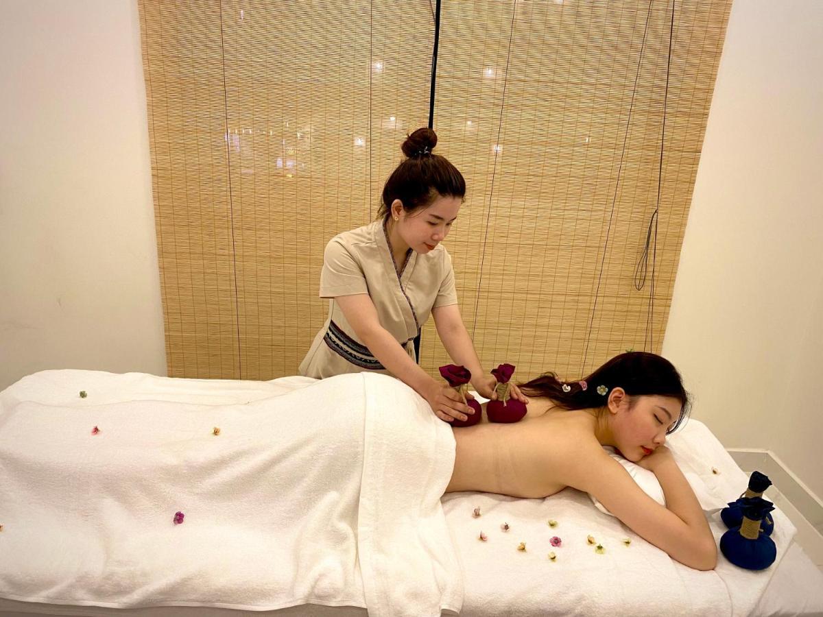 Herbs Spa & Hotel Grand World Фукуок Екстер'єр фото