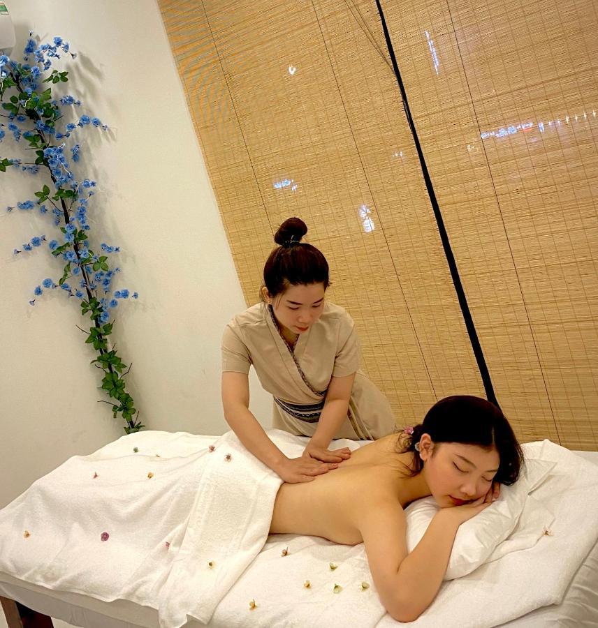 Herbs Spa & Hotel Grand World Фукуок Екстер'єр фото